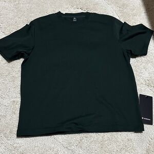 Lululemon T-shirt